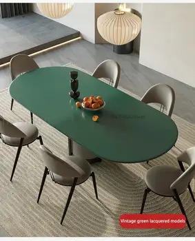 Рабочий стол покрыт зеленым глянцевым лаком для выпечки, прочный каркас из углеродистой стали и прямоугольный обеденный стол из массива дерева