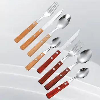Улучшите свой обеденный опыт с помощью изящного и прочного набора из четырех предметов из ножей, вилок и ложек из нержавеющей стали 304 - идеально подходит для любого